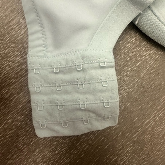 Two Sports Bras Size 34H-Support Your Girls - Picture 5 of 8